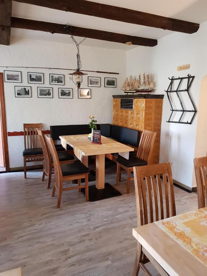 Gasthof Alte Fischerhuette Altfriesack Bagian luar foto