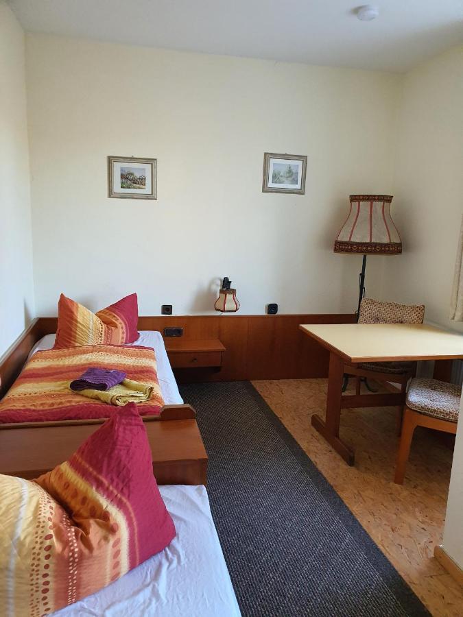 Gasthof Alte Fischerhuette Altfriesack Ruang foto